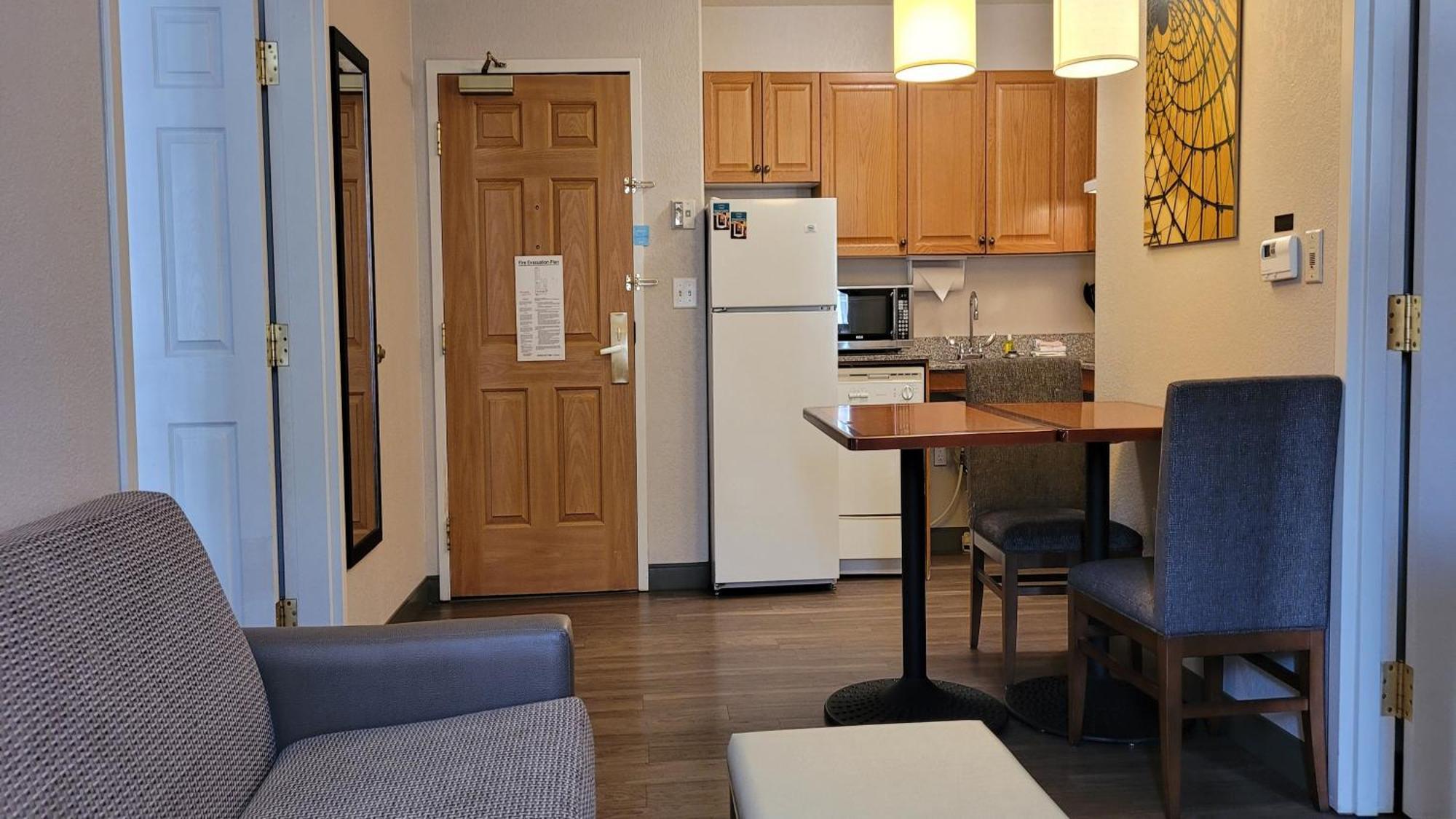 Staybridge Suites - Calgary Airport By Ihg Eksteriør bilde